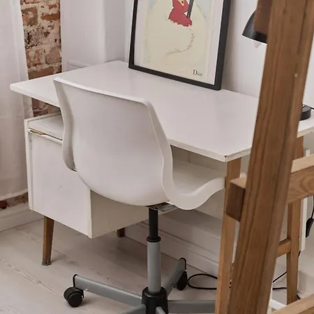 Cosy With Mezzanine By Renters Apartment