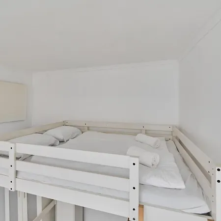 Cosy With Mezzanine By Renters * Wrocław